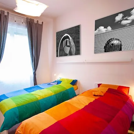 Large Near Giardini Margherita * בולוניה