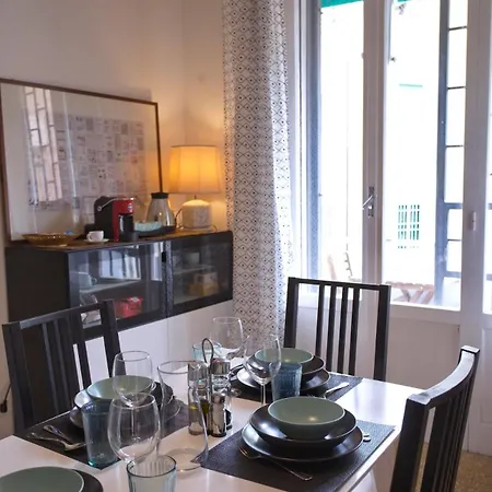 Large Near Giardini Margherita בולוניה