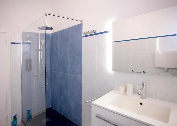 Large Near Giardini Margherita * Boloňa