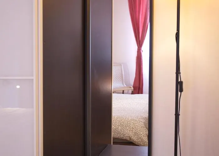 Large Near Giardini Margherita Apartmán *